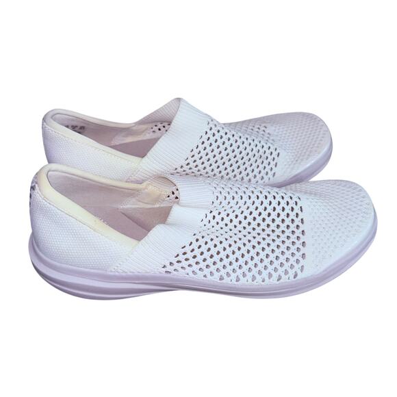 Naturalizer BZees Charlie White Knit Slip-on Comfort Sneaker size 9M - Picture 2 of 10
